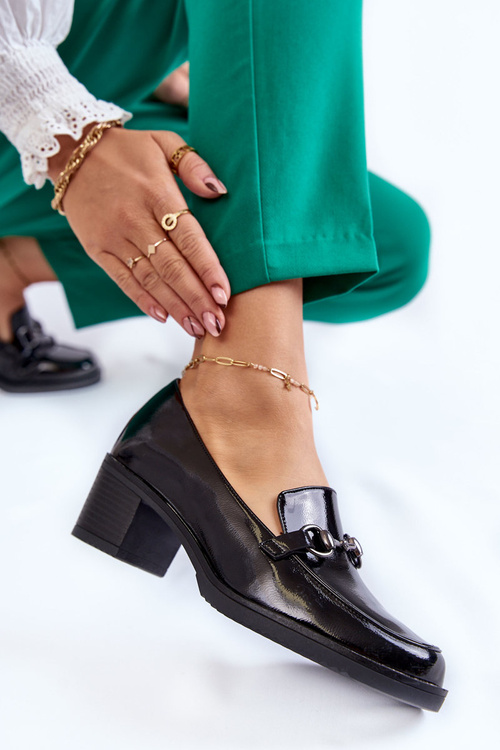 Skórzane Czółenka Na Słupku Z Ozdobą Czarne Semila