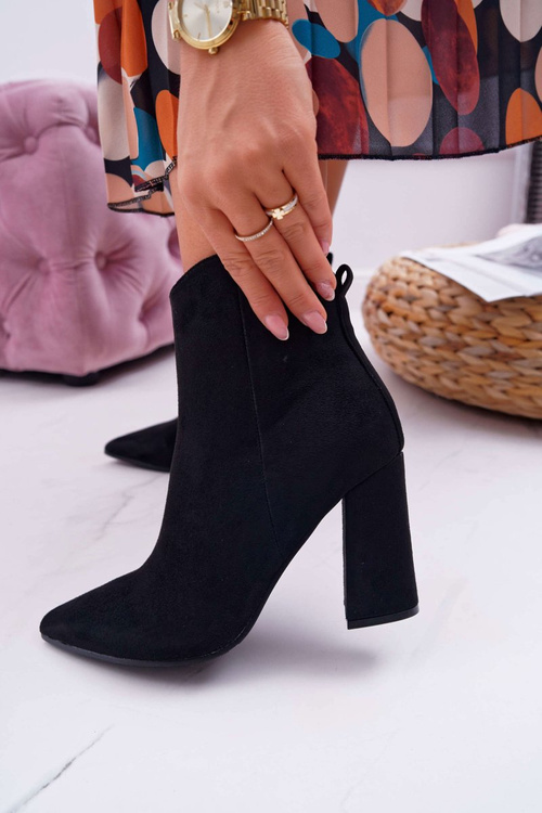 Botki Damskie Na Słupku W Szpic Zamszowe Czarne Summe
