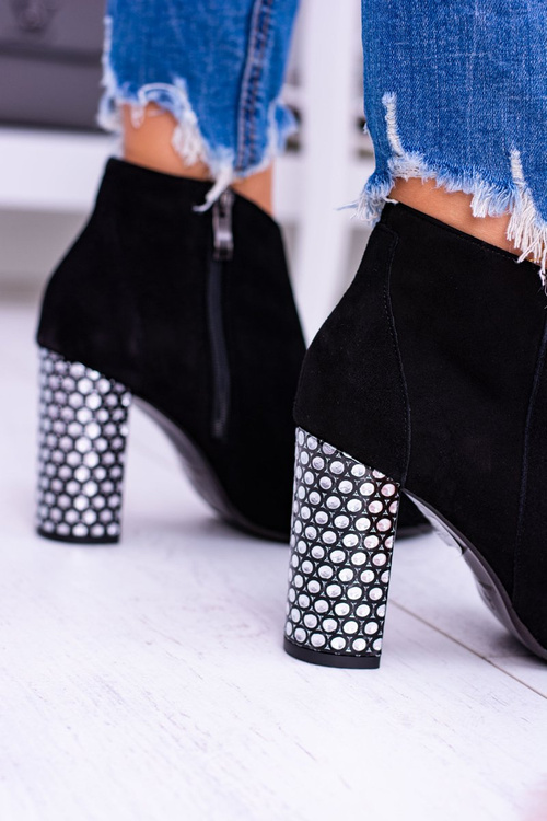 Czarne Eleganckie Zamszowe Botki na Słupku Laura Messi 1849