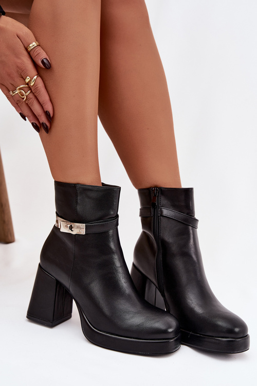 Ocieplane Botki Damskie Na Słupku Z Ozdobnym Paskiem Czarne Giordina