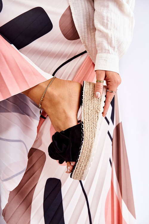 Damskie Klapki Na Koturnie Z Kokardą Czarne Tayla