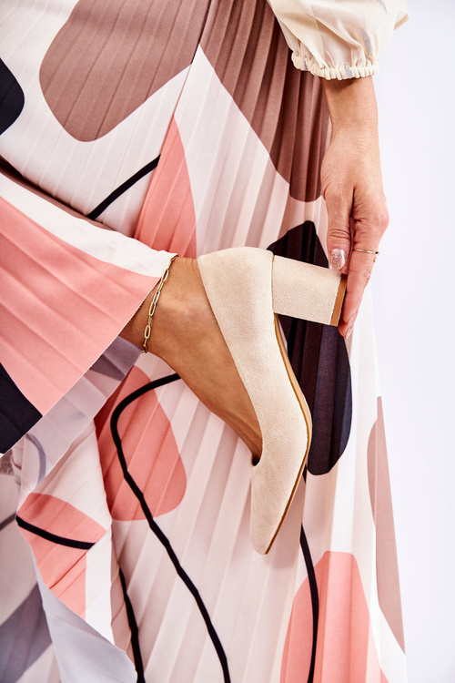 Klasyczne Czółenka Zamszowe Na Słupku Beżowe Lency