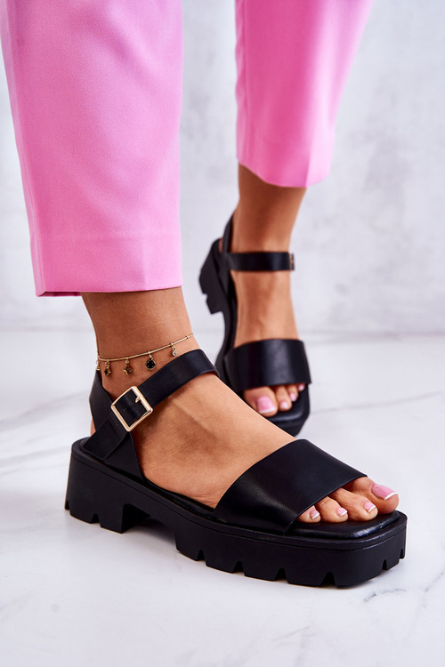 Skórzane Sandały Na Obcasie Czarne Sovie