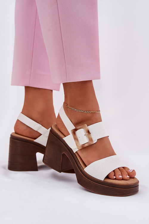 Sandały Damskie Na Masywnym Obcasie I Platformie Vinceza 17387 Białe