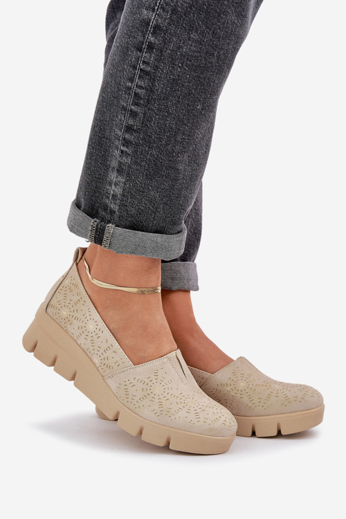 Półbuty Damskie Z Ażurowym Wzorem Na Koturnie Złote Lisvia