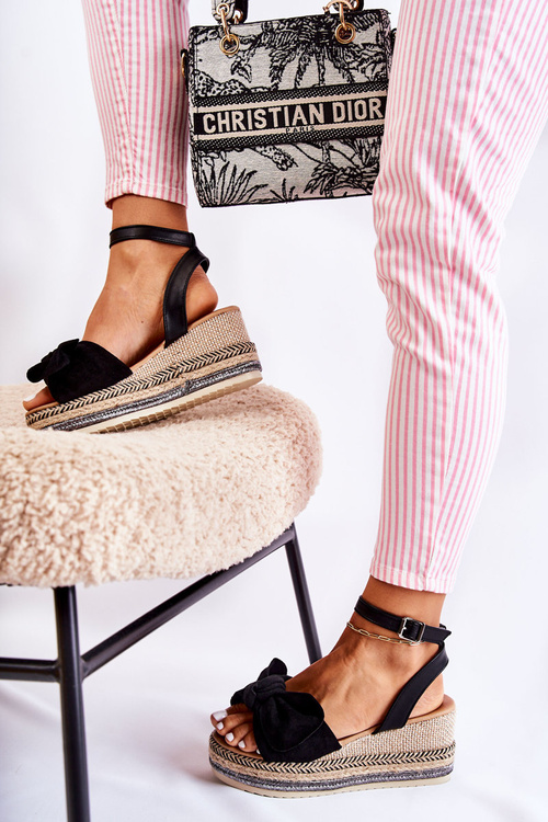 Zamszowe Sandały Na Koturnie Czarne Natina