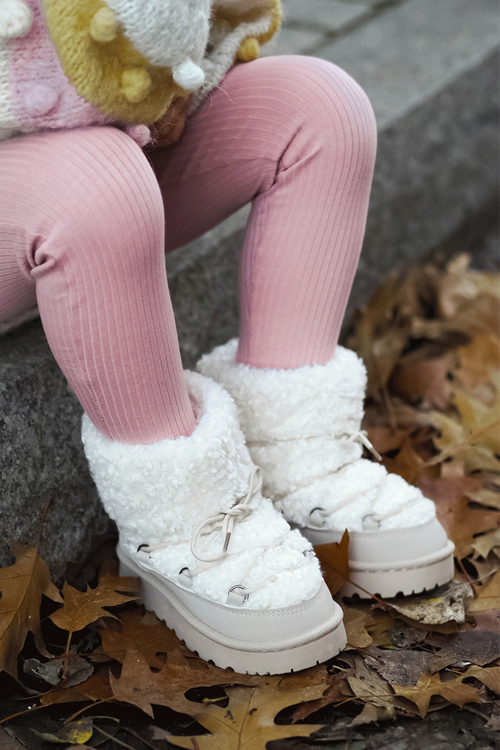 Ciepłe Botki Śniegowce Dziecięce Wiązane Beżowe Asija