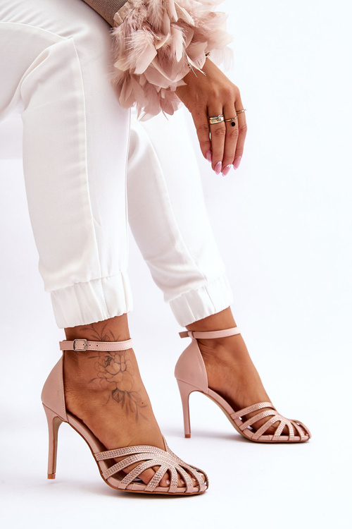 Modne Szpilki Z Dżetami Jasnobeżowe Jaylen