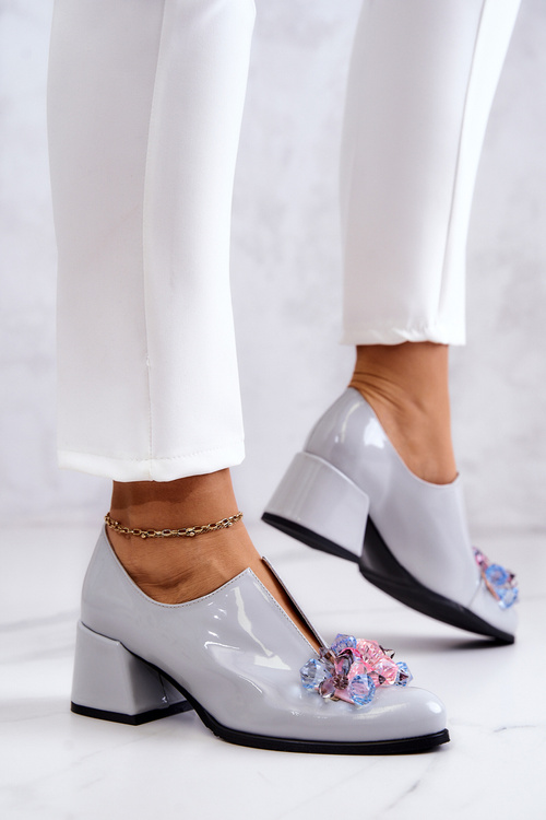 Lakierowane Skórzane Półbuty Gładkie Z Ozdobą Szare Delaver