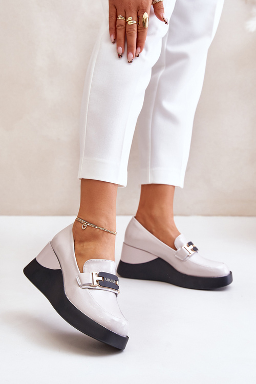 Lakierowane Mokasyny Na Koturnie Vinceza 58337 Szare