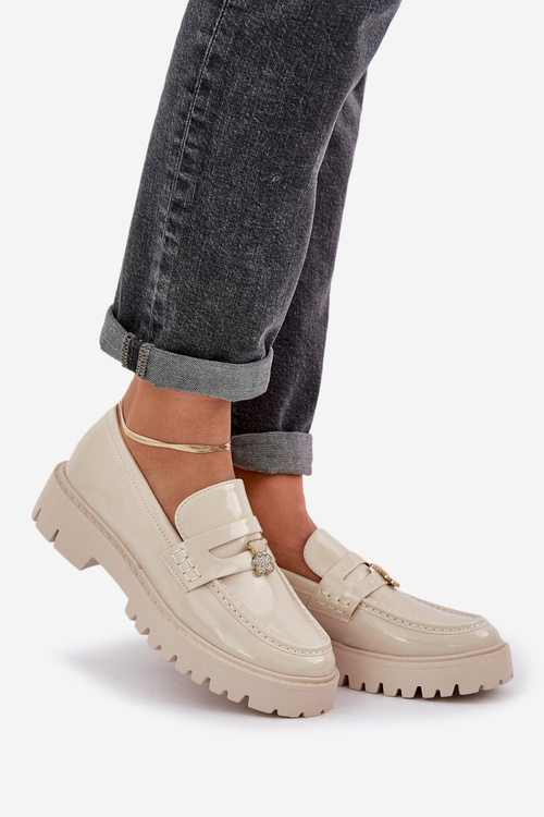 Lakierowane Mokasyny Damskie Z Przypinką Miś Beżowe Wulinea