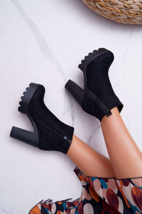 Botki Damskie na Słupku Platforma Zamszowe Czarne Estacado