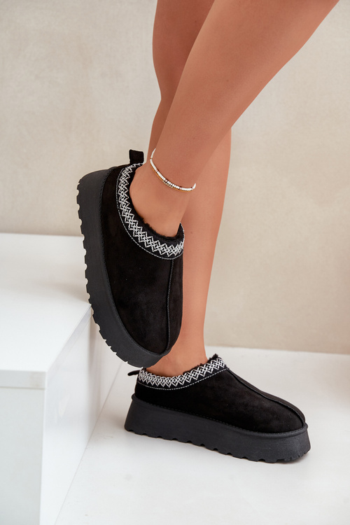 Kapcie Śniegowce Na Platformie Z Haftem Czarne Tamilda