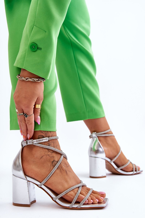 Skórzane Damskie Sandały Z Cyrkoniami Na Obcasie Srebrne Liviano