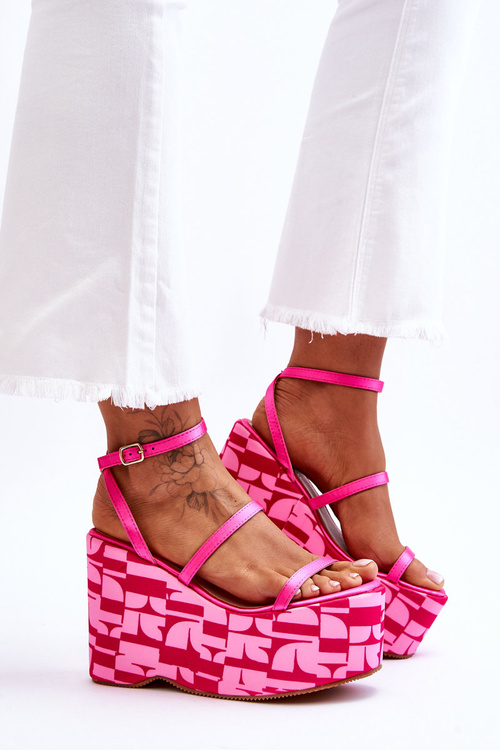 Modne Sandały Na Koturnie We Wzory Fuksja Claria