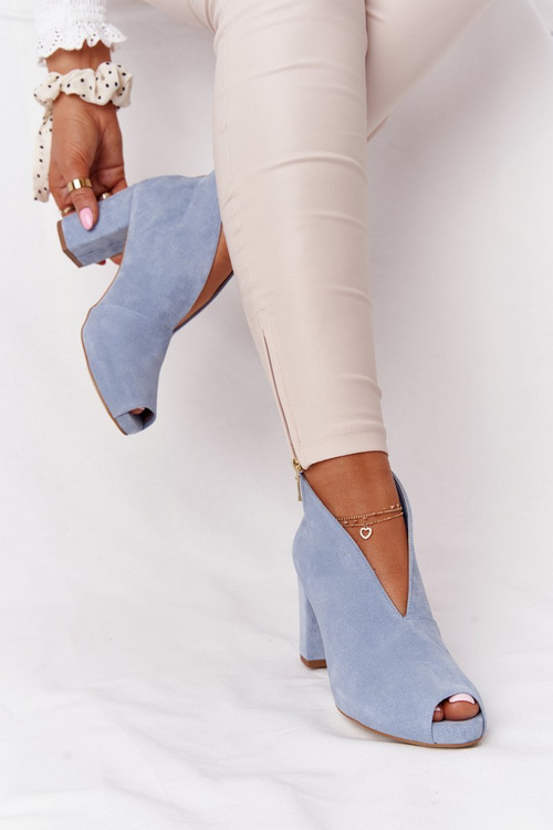 Zamszowe Botki Na Słupku Z Wycięciem Exquisite 1243 Błękitne