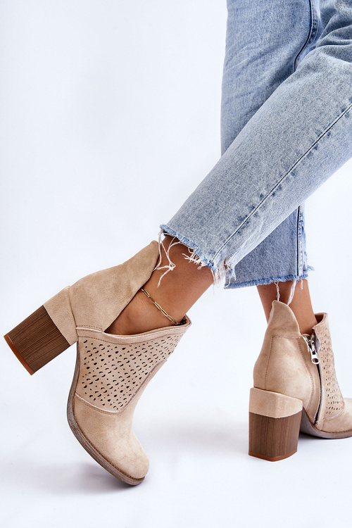 Zamszowe Botki Z Wycięciem Jasnobeżowe Layne