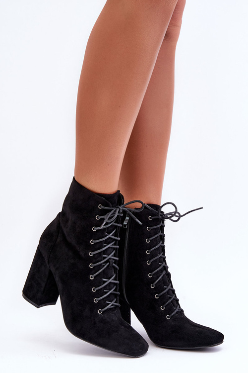 Zamszowe Botki Damskie Na Słupku Czarne Saolio