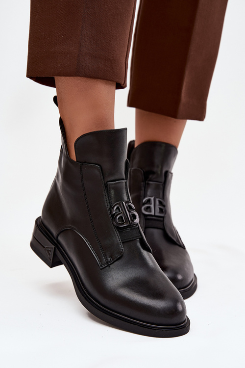 Ocieplane Skórzane Botki Damskie Z Ozdobnym Detalem Czarne Briselda