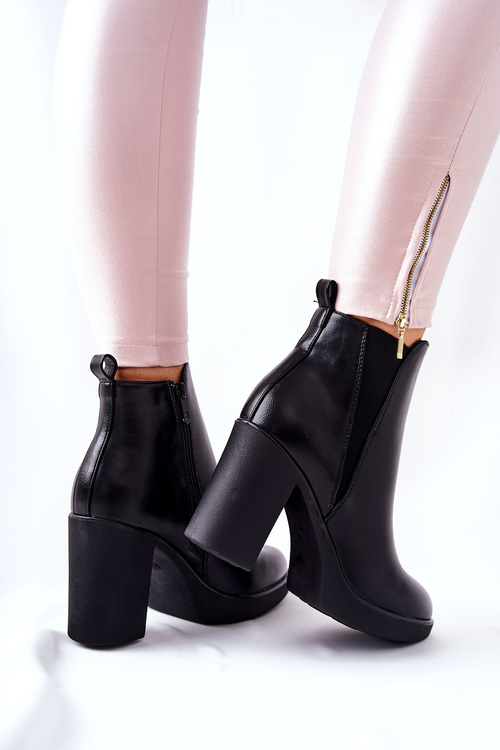 Skórzane Botki Na Słupku Czarne Linari