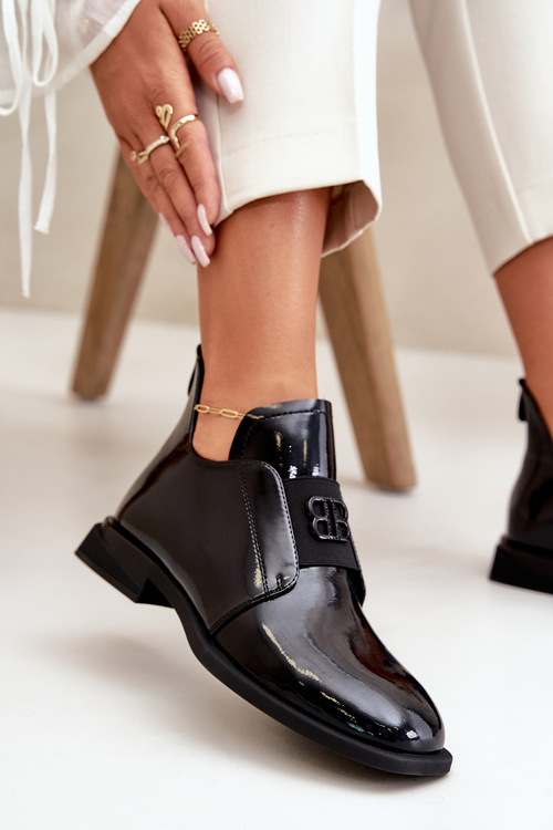 Lakierowane Półbuty Damskie Wsuwane Ze Skóry Naturalnej Czarne Vinceza 91120