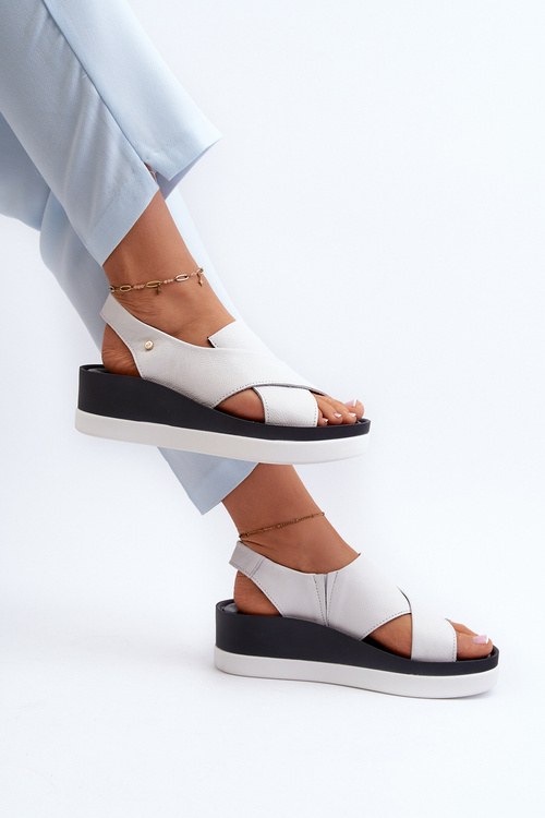 Zazoo 40256 Skórzane Sandały Na Koturnie Białe