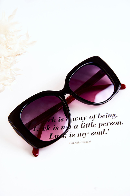 Modne Okulary Przeciwsłoneczne M2321 Czarno-Czerwone