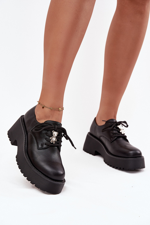 Półbuty Damskie Z Przypinką Eko Skórzane Czarne Laurea