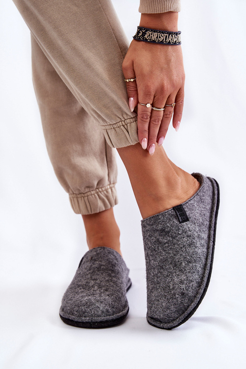 Klasyczne Damskie Papcie Big Star KK276014 Szare