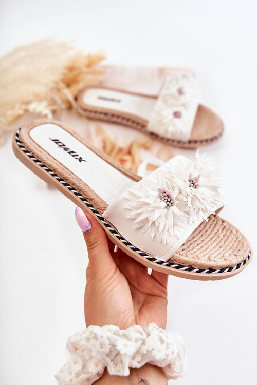 Damskie Klapki Z Materiałowymi Kwiatami Białe Susana