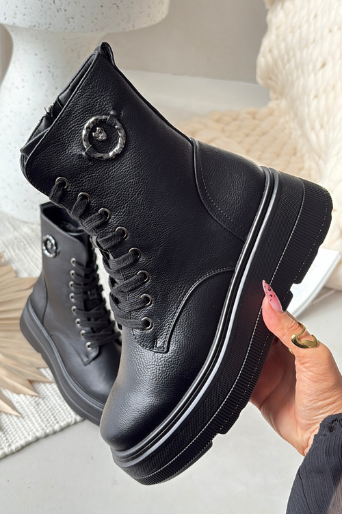 Botki Workery Damskie Ocieplane Na Platformie Z Ozdobnym Detalem Vinceza 16513 Czarne