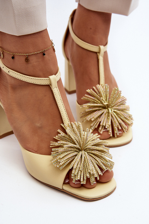 Sandały Skórzane Na Słupku Z Ozdobą Laura Messi 2758 Beżowe