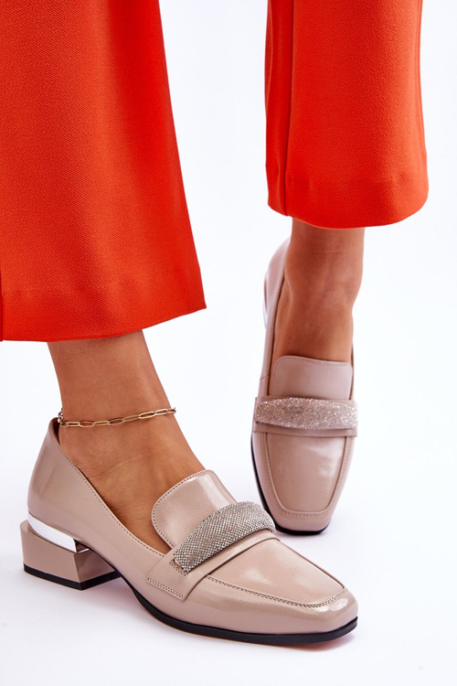 Lakierowane Mokasyny Na Obcasie Z Cyrkoniami Beżowe Lavern