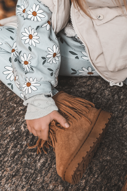 Ocieplane Botki Śniegowce Dziecięce Z Ozdobnymi Frędzlami Camel Nimia