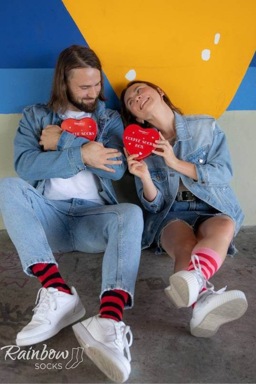 Skarpety COUPLE BOX 2 Pary Pudełko Serce Rainbow Socks