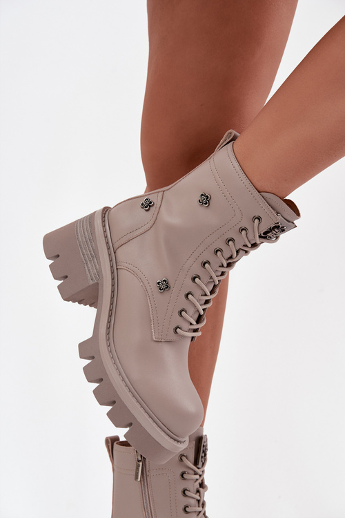 Skórzane Botki Workery Damskie Na Klocku Z Przypinkami Artiker 57C0181 Beżowe