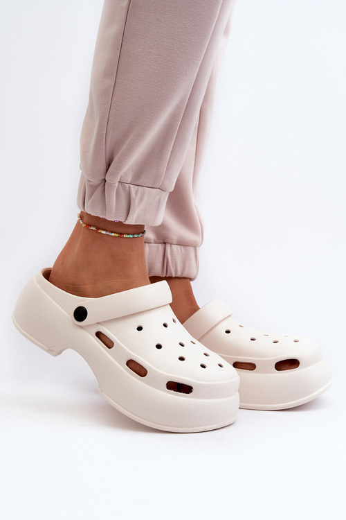 Piankowe Klapki Damskie Na Masywnej Podeszwie Białe Danollia