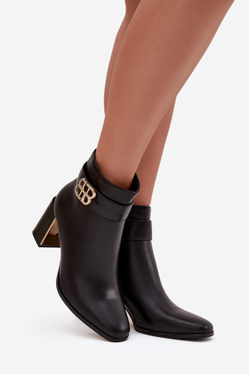 Botki Damskie Na Słupku Z Paskiem I Złotym Detalem Czarne Galinne