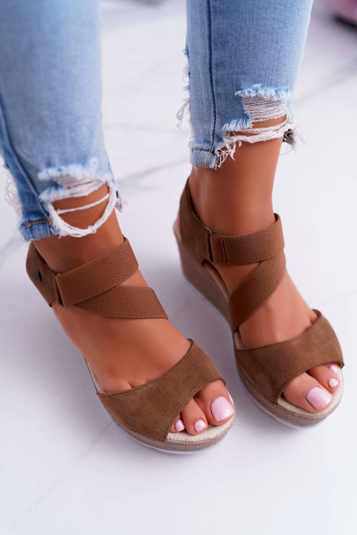 Sandały Damskie Na Koturnie Big Star Zamszowe Brązowe DD276035