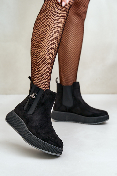 Wsuwane Botki Damskie Na Platformie Z Przypinką Eko Zamszowe Czarne Ciatheia