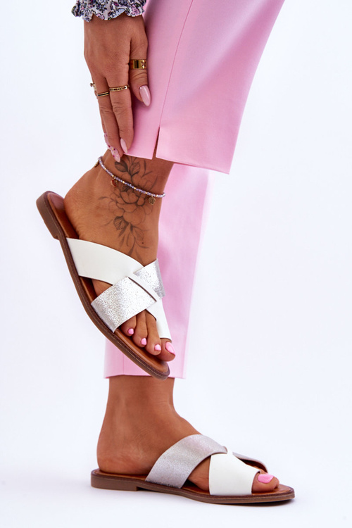 Klasyczne Damskie Skórzane Klapki Biało-Srebrne Nancy