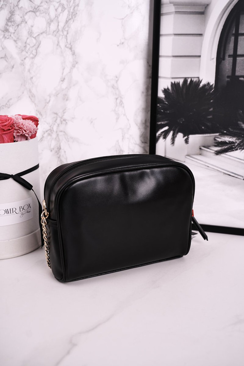 Torebka Listonoszka MONNARI BAG0200-M20 Pikowana Czarna Błyszcząca