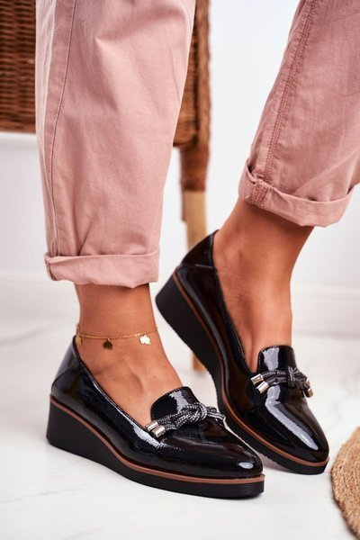 Mokasyny Damskie Czarne Lakierowane Na Koturnie Abba