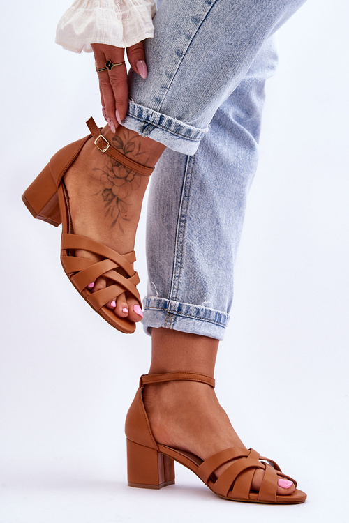 Wygodne Sandały Na Niskim Obcasie Camel Camelia