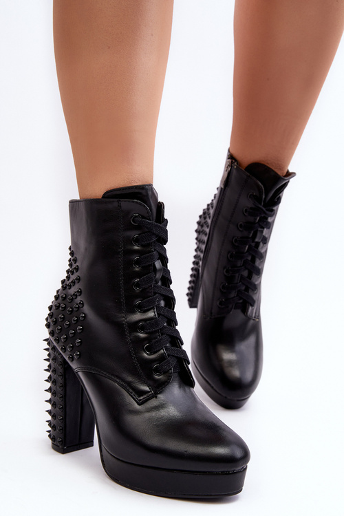 Botki Damskie Na Słupku Z Ćwiekami Czarne Alemilla