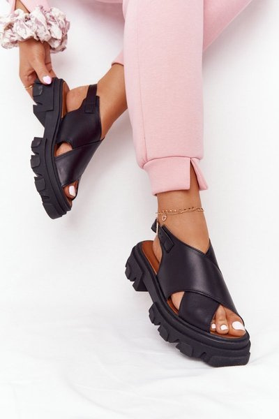 Skórzane Sandały Na Platformie Lewski Shoes 3018-0 Czarne