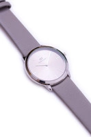 Odcienie szarości i srebra