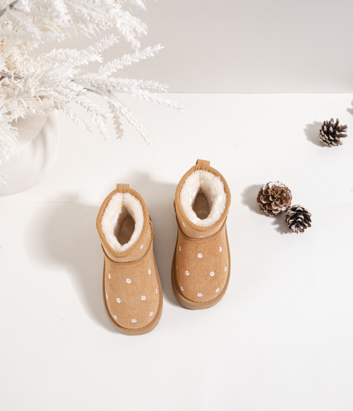 Śniegowce Dziecięce Ozdobione Kwiatuszkami Camel Gracina