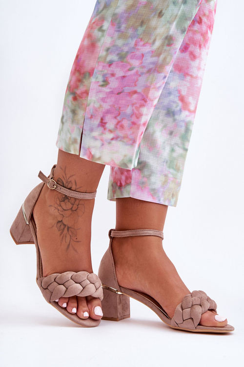 Zamszowe Sandały Z Warkoczem Ciemnobeżowe Essenza