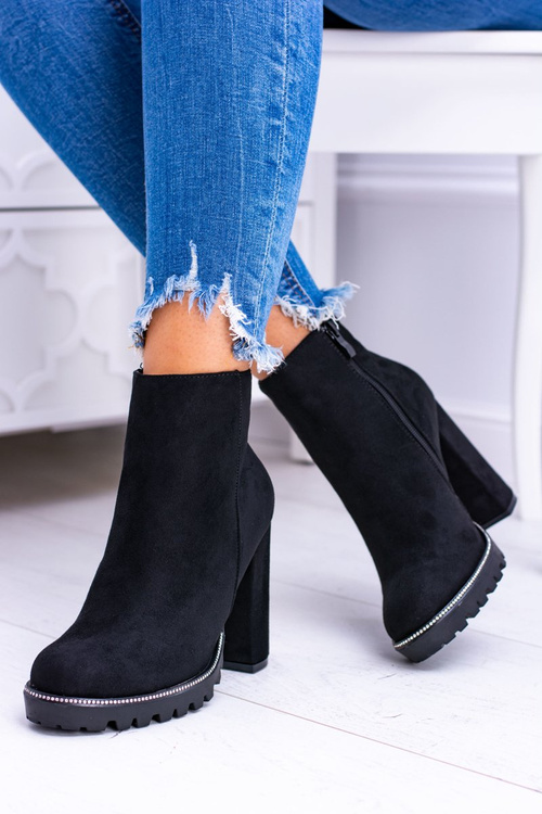 Czarne botki na słupku Guriela Suede